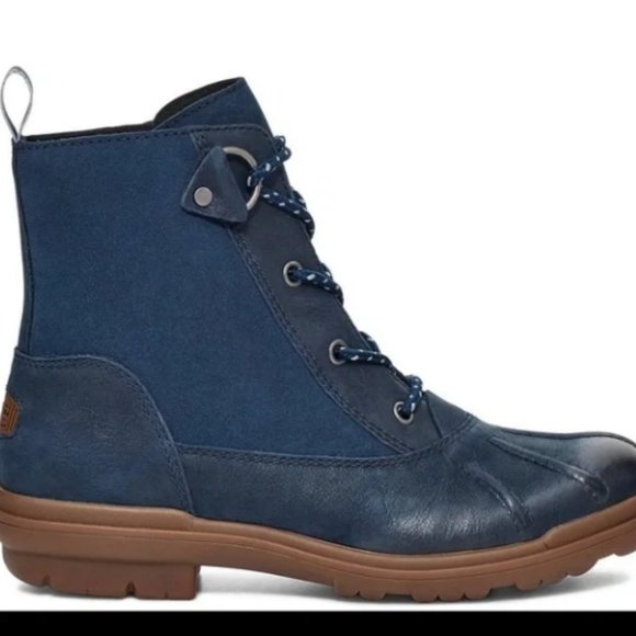 New! UGG Habsburg Boots - Picture 2 of 5